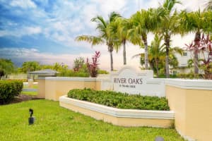 2551  Creekside Drive, Fort Pierce, FL 34981 Sold 08/31/22