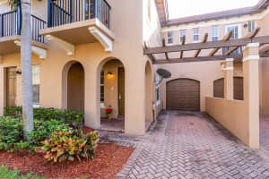 6960  Julia Gardens Drive   6960, Coconut Creek, FL 33073 Sold 04/28/23