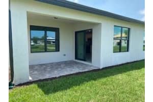 2961 Shortleaf Avenue, Oakland Park, Florida 33311