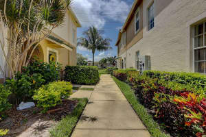 1561 SE Wilshire Place   201, Stuart, FL 34994 Sold 10/26/22