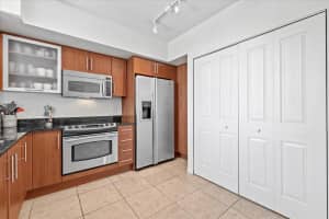 600 S Dixie Highway   301, West Palm Beach, FL 33401 Sold 08/15/22