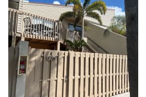 616  Executive Center Drive   206, West Palm Beach, FL 33401 Sold 08/26/22