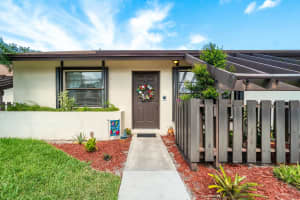 42  Via De Casas Norte, Boynton Beach, FL 33426 Sold 09/02/22