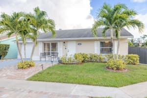 6200  Moonbeam Drive, Lake Worth Beach, FL 33463 Sold 09/30/22