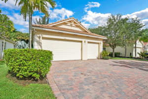 119  Palm Beach Plantation Boulevard, West Palm Beach, FL 33411 Sold 11/17/22