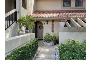 5631  Coach House Circle   B, Boca Raton, FL 33486 Sold 09/16/22