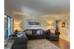 5631  Coach House Circle   B, Boca Raton, FL 33486 Sold 09/16/22