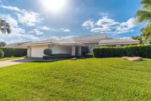 592  Pine Lake Drive, Delray Beach, FL 33445 Sold 10/07/22