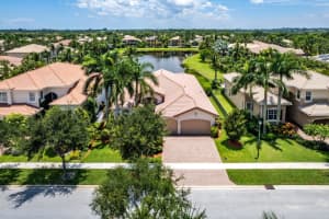 8862  Starhaven Cove, Boynton Beach, FL 33473 Sold 08/31/22