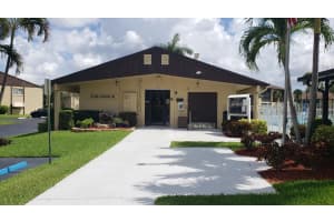316  Pine Ridge Circle   C-1, Green Acres, FL 33463 Sold 08/23/22