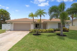 391 S Country Club Boulevard, Boca Raton, FL 33487 Sold 08/25/22