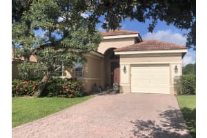 694 NW Stanford Lane, Port Saint Lucie, FL 34983 Sold 12/16/22