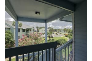 5700 Pelican Pointe Dr APT 3, Sebastian, FL 32958, Sold 09/09/22