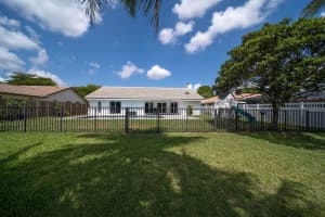 585 NW 113th Terrace, Coral Springs, FL 33071 Sold 02/01/23