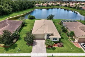 3257  Sussex Way, Vero Beach, FL 32966 Sold 11/29/22