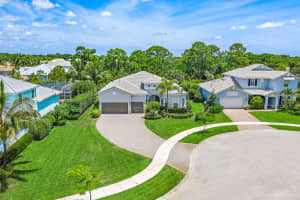 225  Shores Pointe Drive, Jupiter, FL 33458 Sold 08/30/22