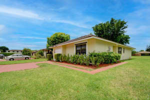 5258  Mendoza Street, West Palm Beach, FL 33415 Sold 08/24/22