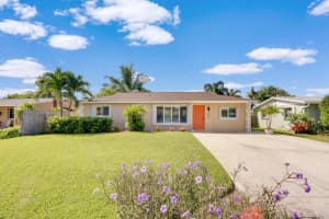 2402 SE Jackson Street, Stuart, FL 34997 Sold 11/01/22
