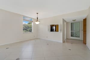 1 Harbourside Dr, Delray Beach, FL 33483, Sold 01/05/23