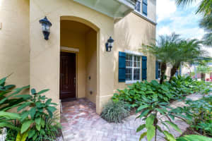 309 Chambord Terrace 309 Palm Beach Gardens, FL 33410 Sold 03/28/23
