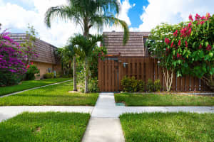 623  Springdale Circle, Palm Springs, FL 33461 Sold 08/05/22