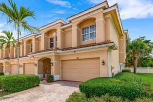 182 SW Walking Path, Stuart, FL 34997 Sold 09/23/22