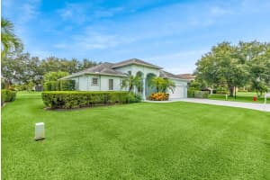 2245 3rd Pl SW, Vero Beach, FL 32962, Sold 09/29/22