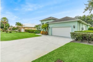 2245 3rd Pl SW, Vero Beach, FL 32962, Sold 09/29/22