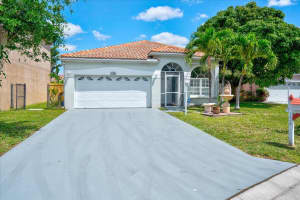134  Woodlake Circle, Green Acres, FL 33463 Sold 10/21/22