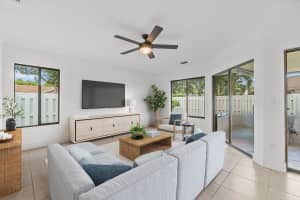9739 Sunny Isle Cir, Boca Raton, FL 33428, Sold 10/03/22