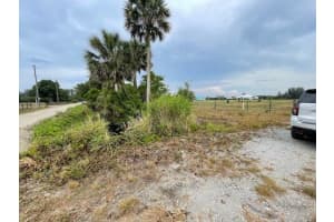 7305  41st Street, Vero Beach, FL 32966 Sold 10/21/24