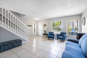 932  Summit Lake Drive, West Palm Beach, FL 33406 Sold 08/19/22
