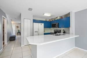 932  Summit Lake Drive, West Palm Beach, FL 33406 Sold 08/19/22