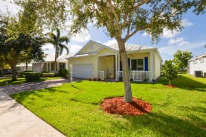 607 NE Canoe Park Circle, Port Saint Lucie, FL 34983 Sold 02/10/23