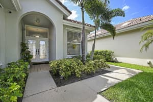 196 Hampton Cir, Jupiter, FL 33458, Sold 10/19/22