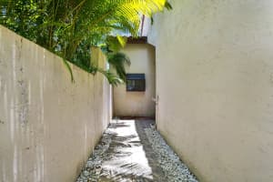 1235 NW 22nd Ave, Delray Beach, FL 33445, Sold 08/19/22
