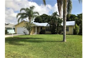 705 NE Vanda Terrado, Jensen Beach, FL 34957 Sold 09/19/22
