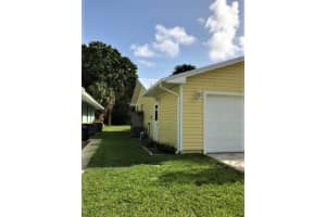 705 NE Vanda Terrado, Jensen Beach, FL 34957 Sold 09/19/22