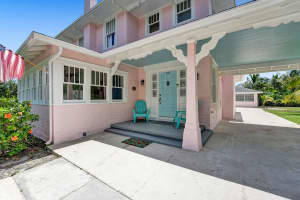 736  Sunset Road, West Palm Beach, FL 33401 Sold 10/06/22