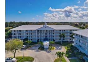 2401 Village Blvd APT 102, West Palm Beach, FL 33409, Sold 08/31/22