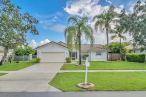 10561  Paso Fino Drive, Wellington, FL 33449 Sold 10/06/22
