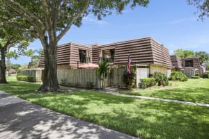 730  7th Lane, Palm Beach Gardens, FL 33418 Sold 11/23/22