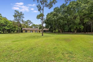 14640  Crazy Horse Lane, Palm Beach Gardens, FL 33418 Sold 05/31/23