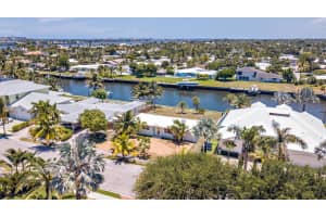 204  Arlington Road, West Palm Beach, FL 33405 Sold 12/19/22
