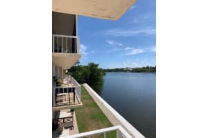 3575 S Ocean Boulevard   201, South Palm Beach, FL 33480 Sold 10/06/22