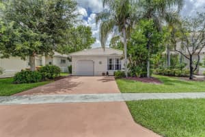 137  Prestige Drive, Royal Palm Beach, FL 33411 Sold 10/04/22