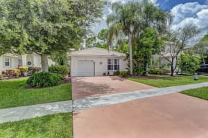 137  Prestige Drive, Royal Palm Beach, FL 33411 Sold 10/04/22