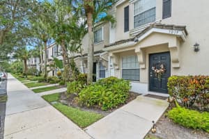 5019  Palmbrooke Circle, West Palm Beach, FL 33417 Sold 09/26/22