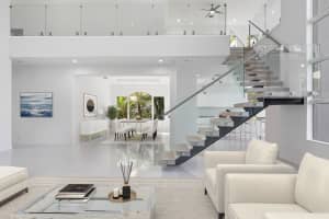 626  Hermitage Circle, Palm Beach Gardens, FL 33410 Sold 08/09/23