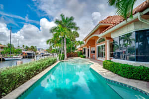972 Evergreen Dr, Delray Beach, FL 33483, Sold 12/16/22